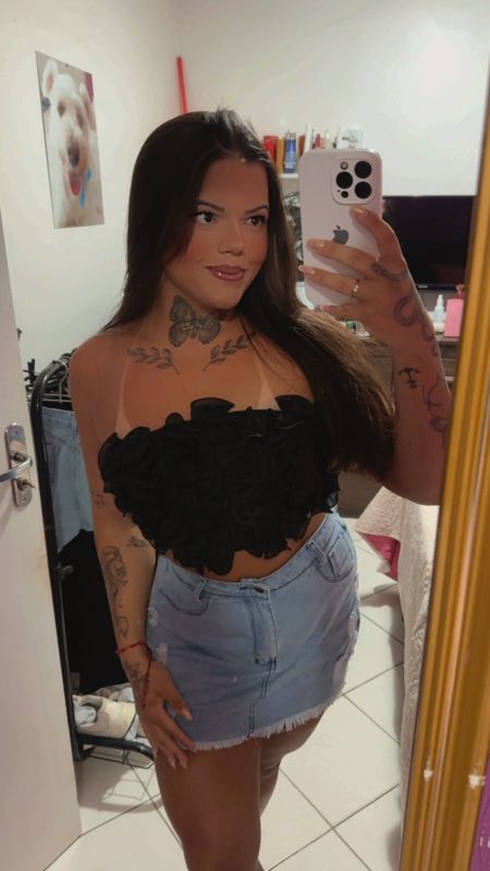 Victoria Maldonado 48