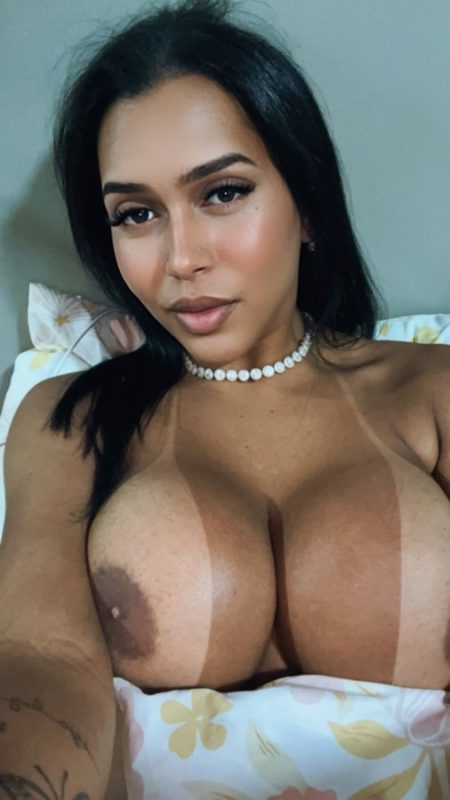Laura Sophia 15