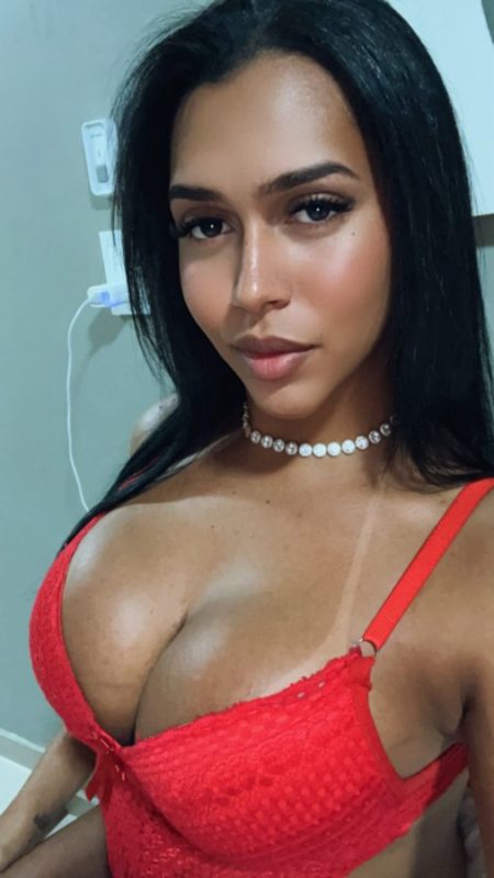Laura Sophia 14