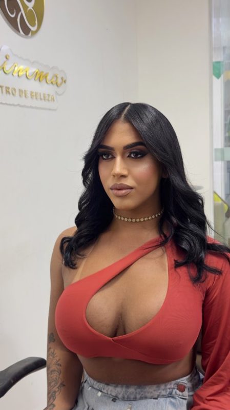 Laura Sophia 4