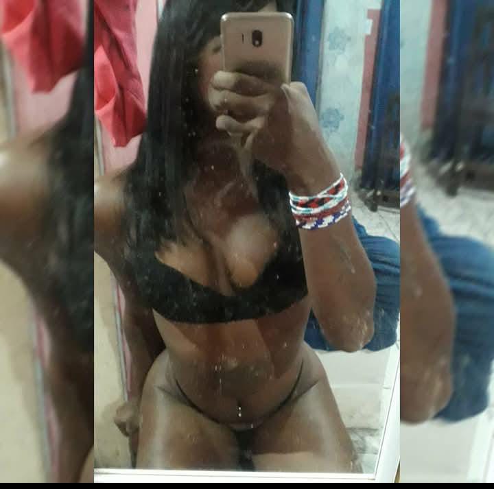 Débora Souza 21