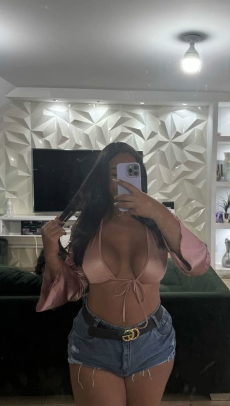 Lanay de Castro 85