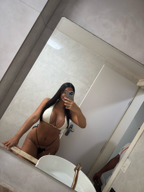 Lanay de Castro 59