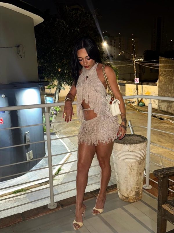 Vivi Guedes 7