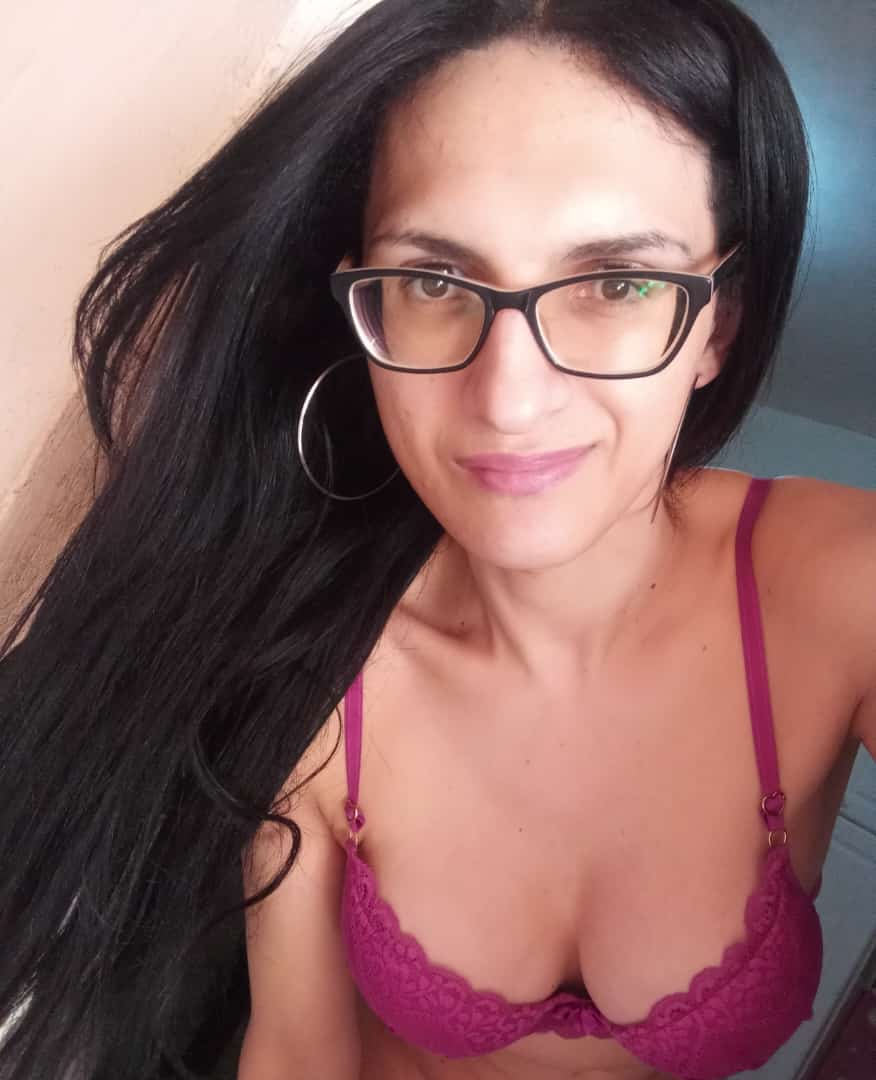 Karla Oliveira 6