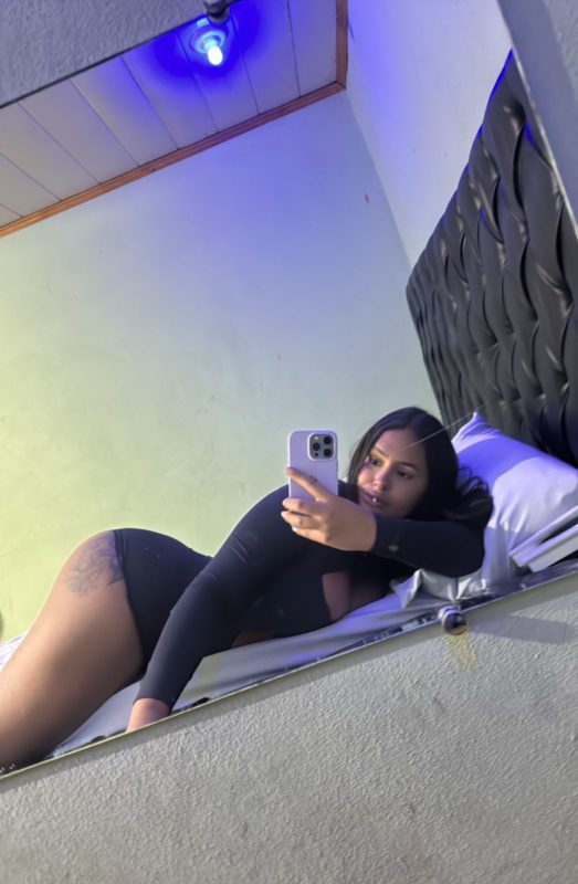Lanay de Castro 23
