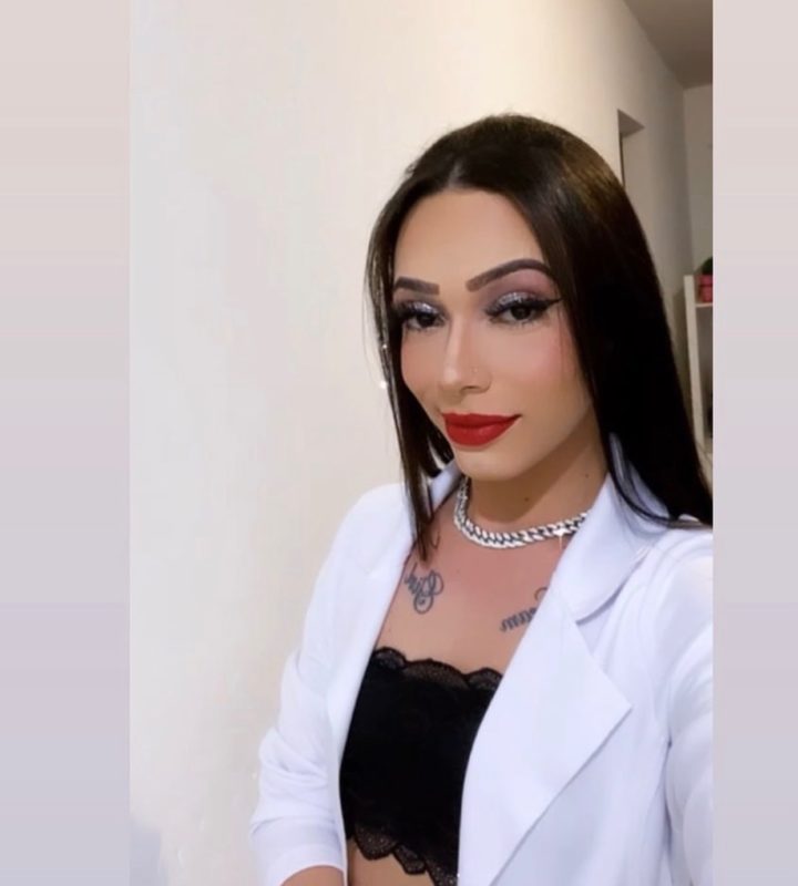 Vivi Guedes 17