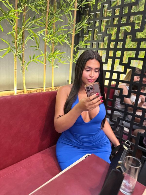 Lanay de Castro 38
