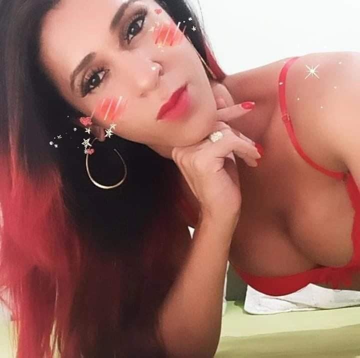 Penelope Souza 8