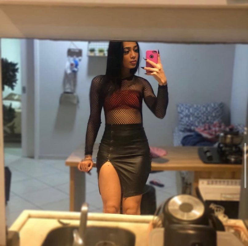 Vivi Guedes 16