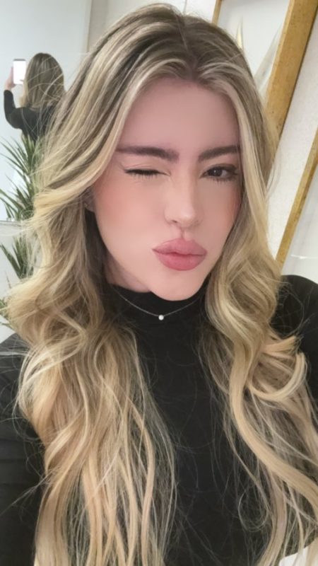 Margot Mellanie 9