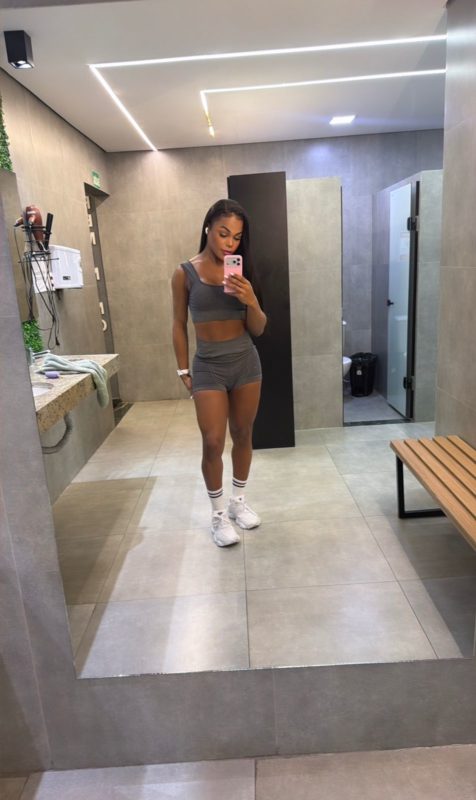 Maria Vitória 16