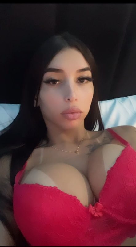 Yasmin Santos 87