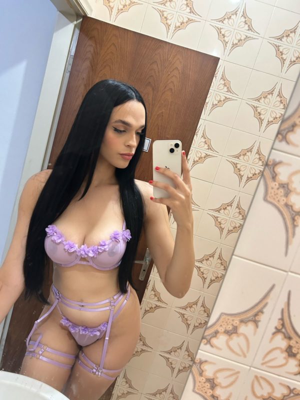 Yara Cerniatto 17