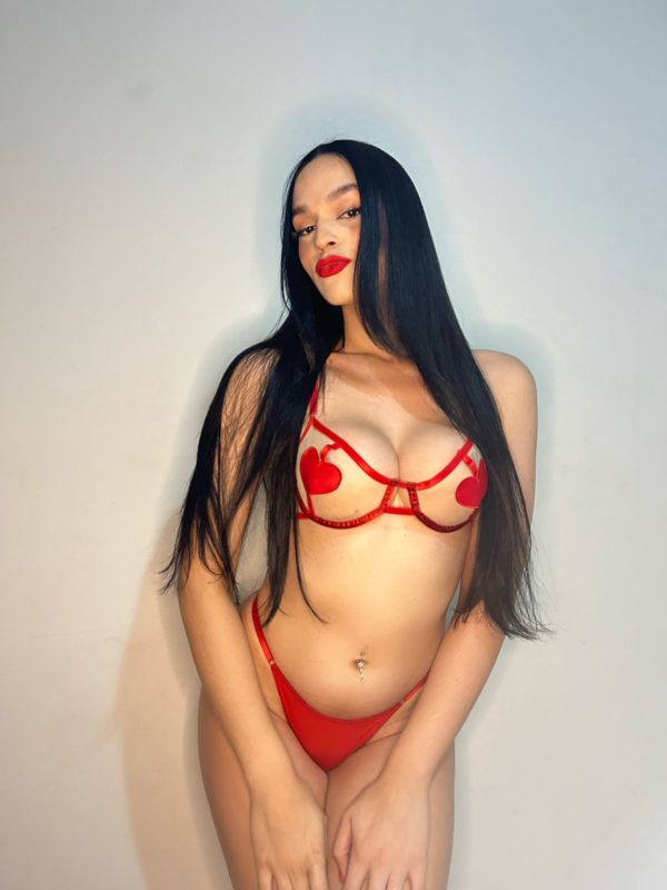 Yara Cerniatto 33