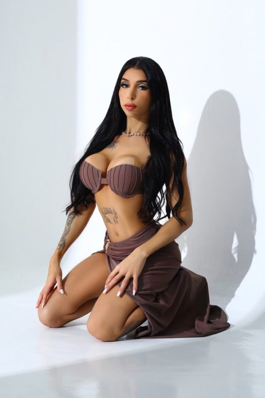 Yasmin Santos 6