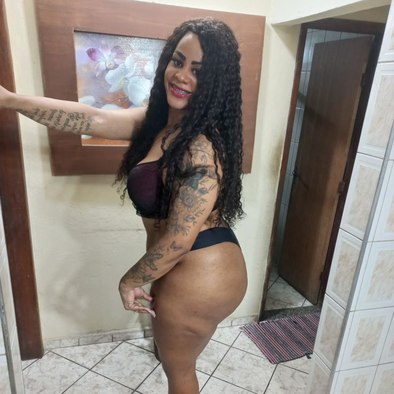 Thaissa Bruna 6