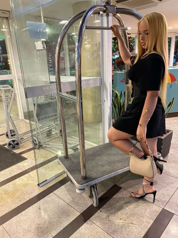 Melissa Mel 48