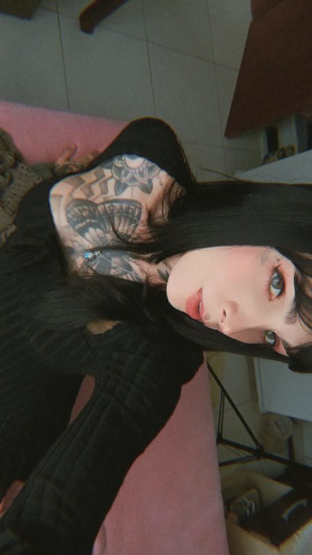 Nanda Monroe 11