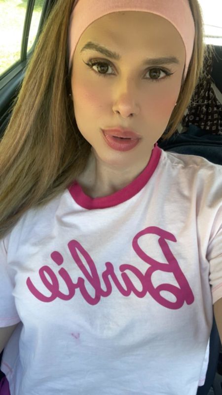 Bella Brunette 1