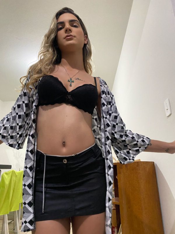 Yasmin Almeida 16
