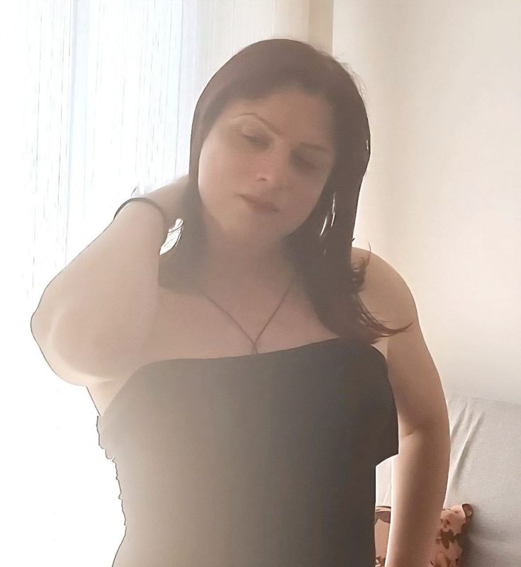 Victoria Rivera 32