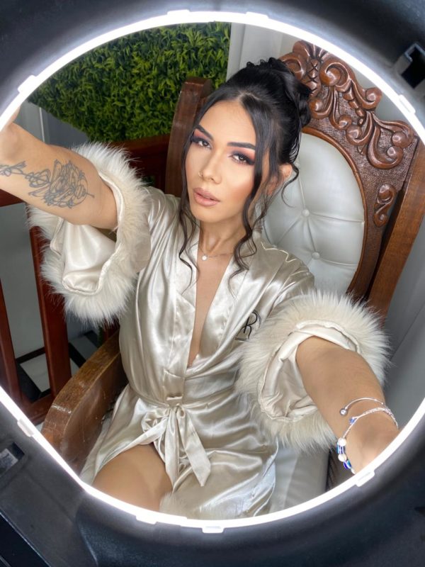 Thisla Amaral 20