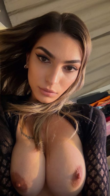 Yasmin Almeida 47