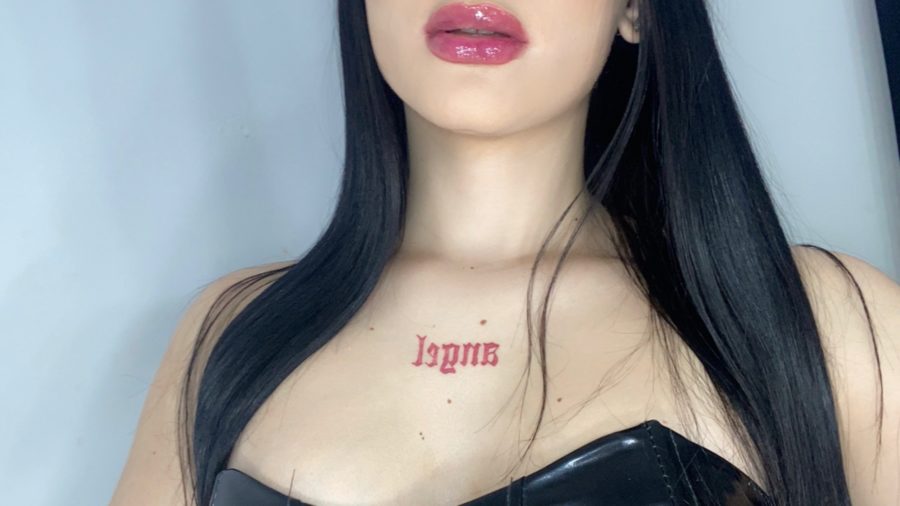 Victoria Bonatti 9