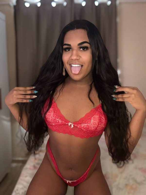 Mirella Bastos 15