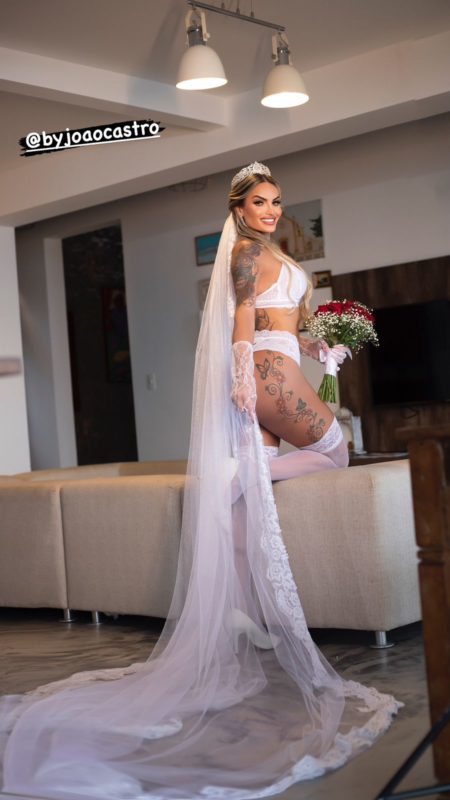 Faby Ferreira 50