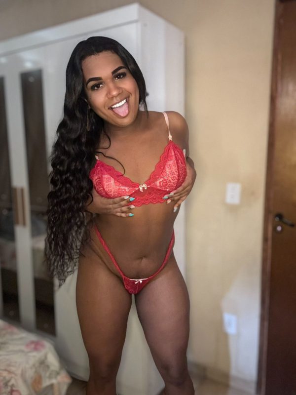 Mirella Bastos 12