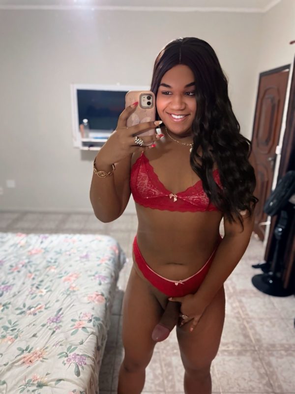 Mirella Bastos 6