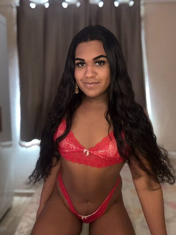 Mirella Bastos 4