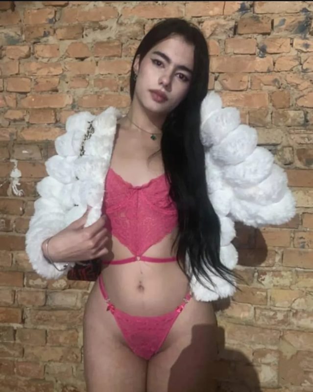 Lara Miilan 5