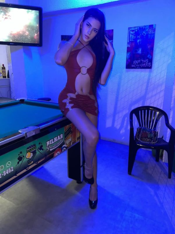 Lara Miilan 13