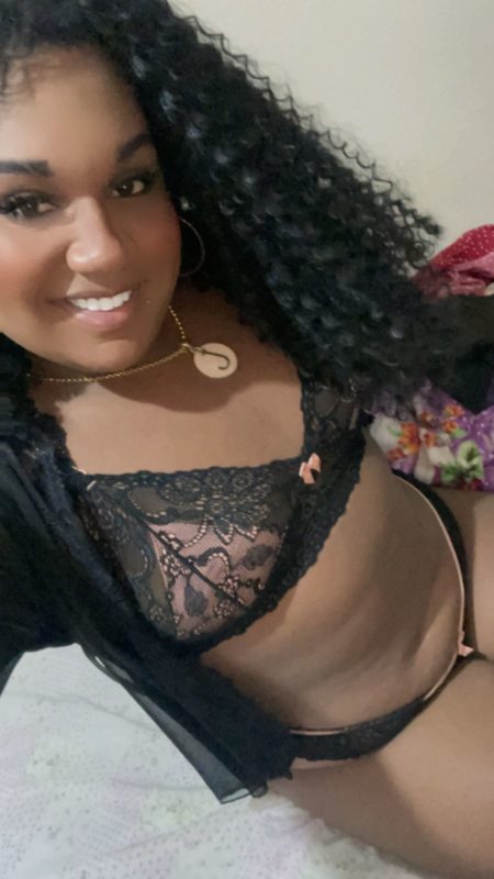 Mirella Bastos 27