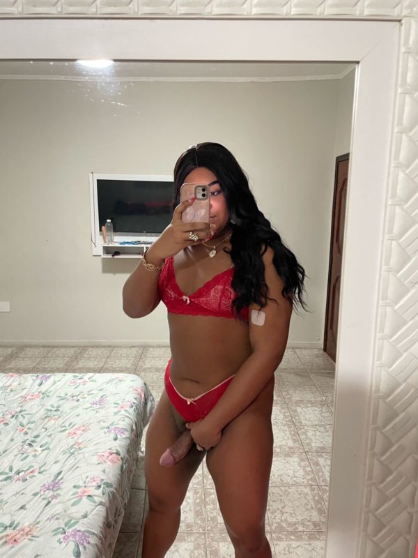 Mirella Bastos