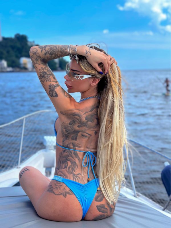 Layla Cristina 15