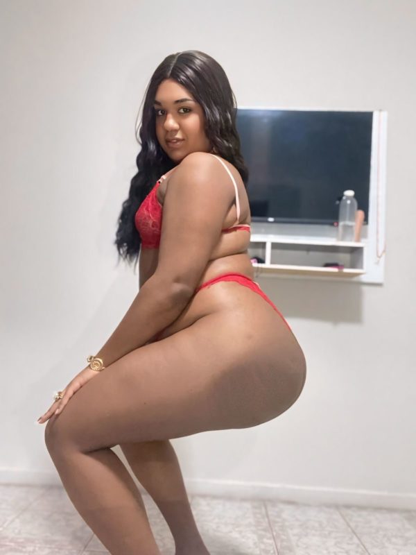 Mirella Bastos 3