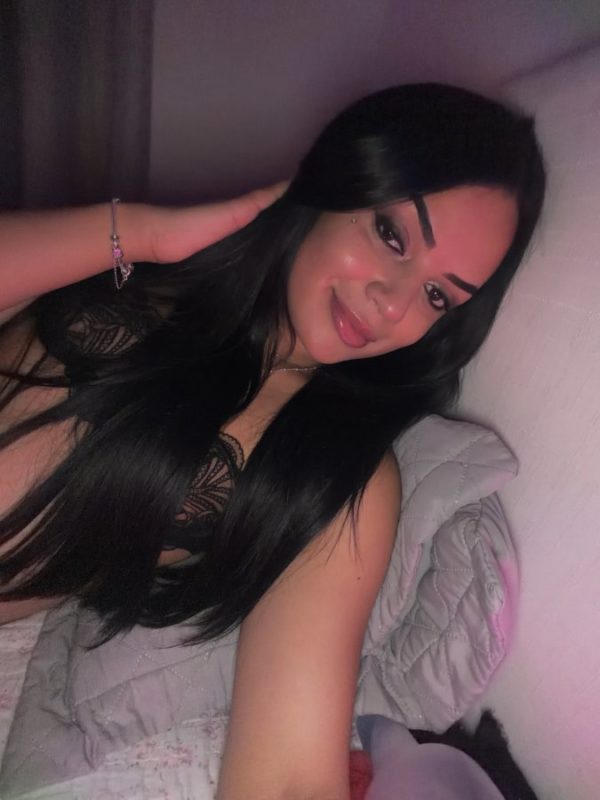 Rafaella Louise 23