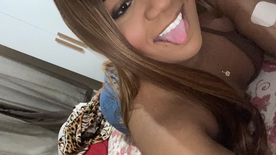Mirella Bastos 20