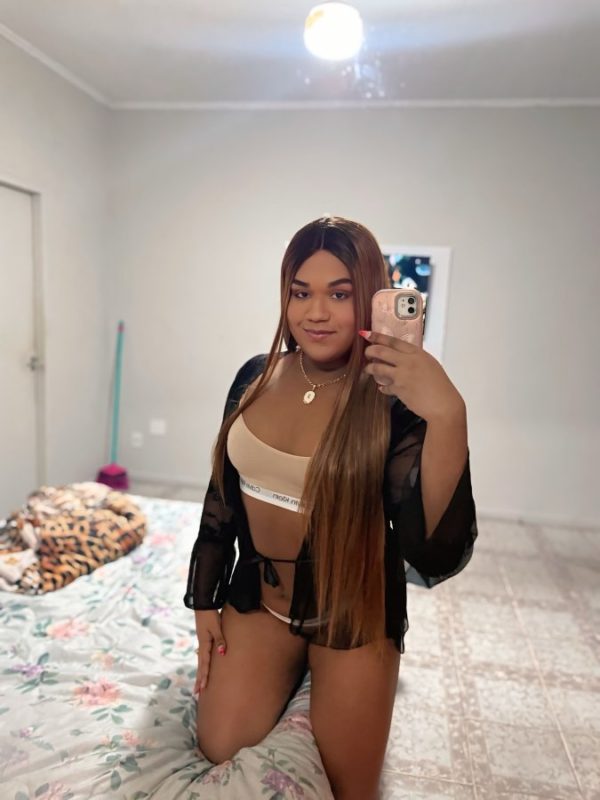 Mirella Bastos 4