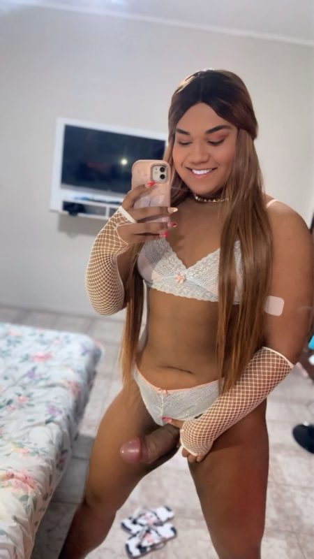 Mirella Bastos 3