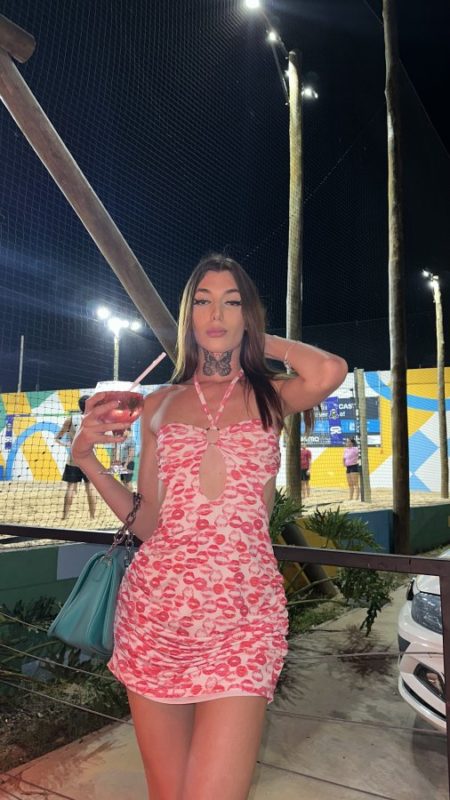 Melyssa Barbosa 30