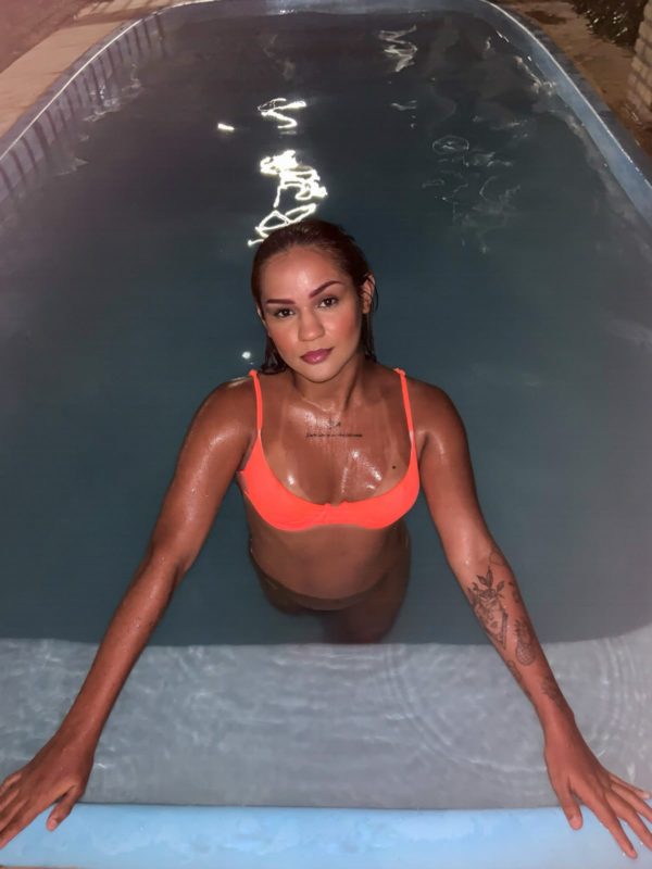 Julia Monteiro 4