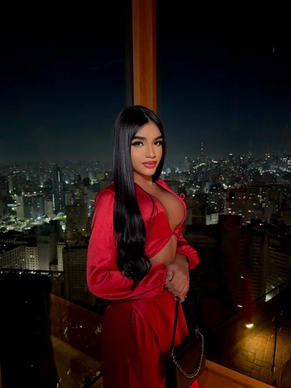 Emanuelle Martins 8