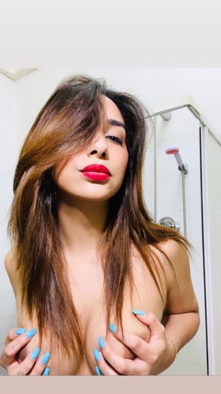 Ariella Fox 18