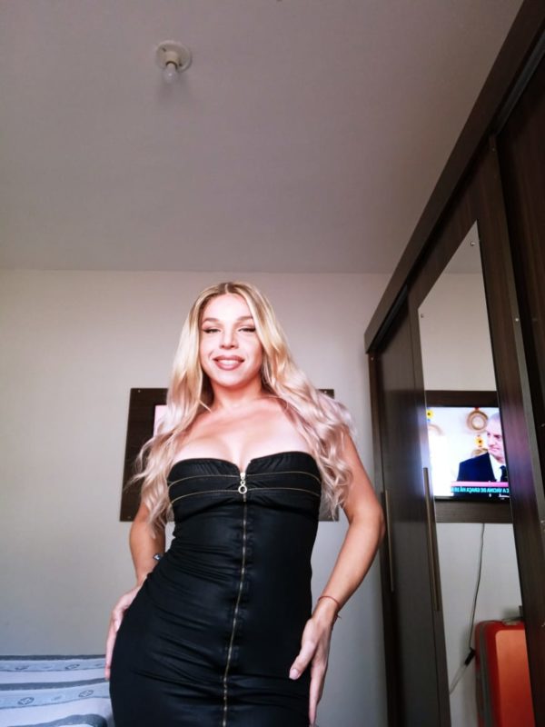 Allegra Valle 14