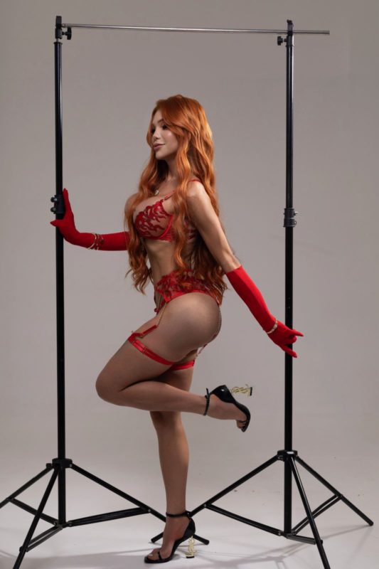 Victoria Mancini 30